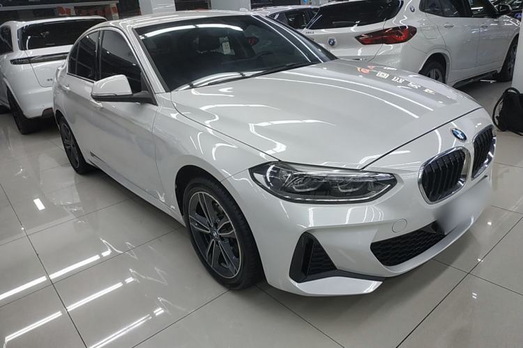 Used BMW 1 Series 2022 120i M Sport Edition Front Right 45 Deg