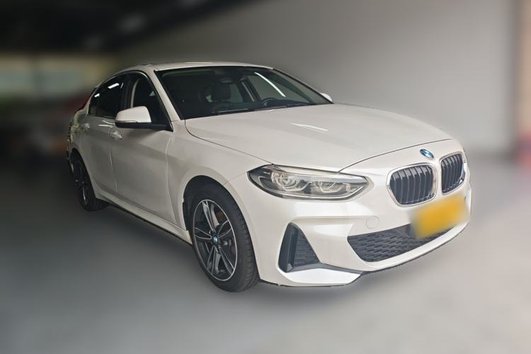 Used BMW 1 Series 2022 120i M Sport Edition Front Right 45 Deg
