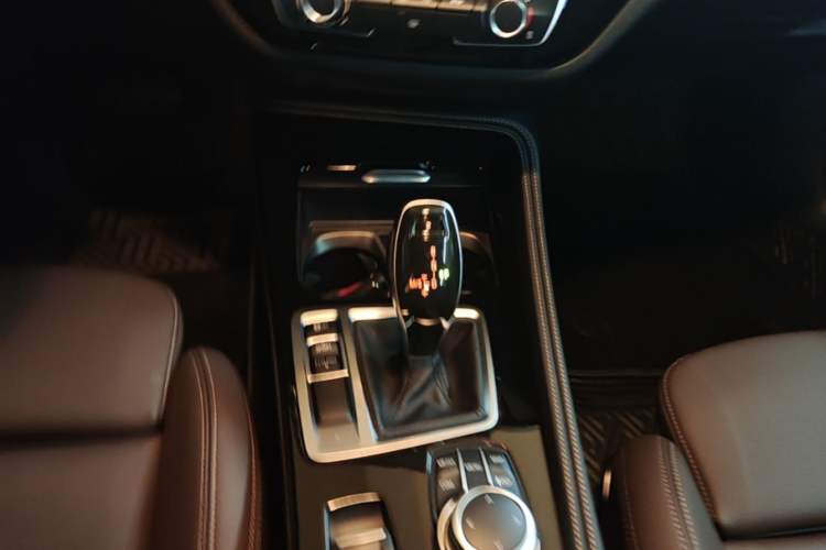 Used BMW 1 Series 2022 120i M Sport Night Edition Gear Lever