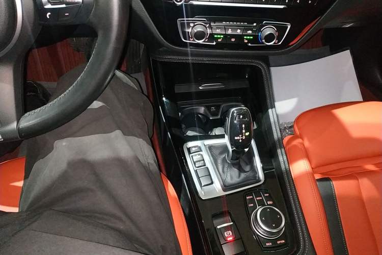 Used BMW 1 Series 2022 125i M Sport Night Edition Gear Lever