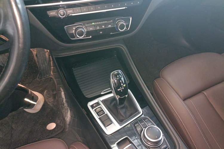 Used BMW 1 Series 2022 125i M Sport Night Edition Gear Lever