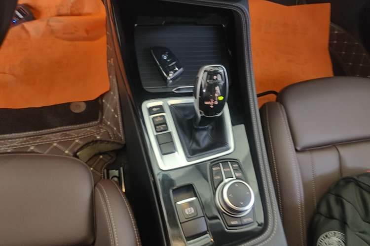 Used BMW 1 Series 2022 125i M Sport Night Edition Gear Lever