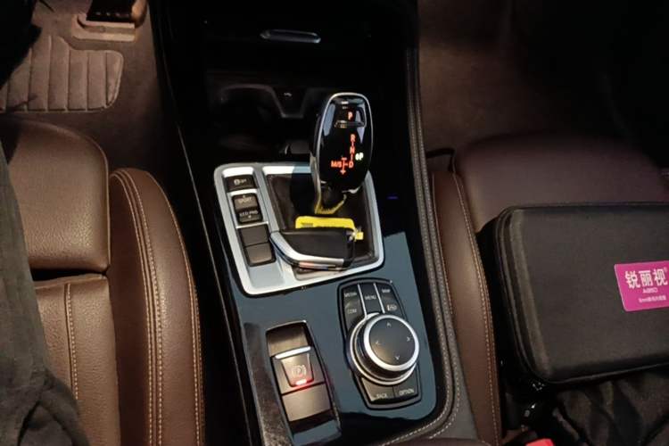 Used BMW 1 Series 2022 125i M Sport Night Edition Gear Lever