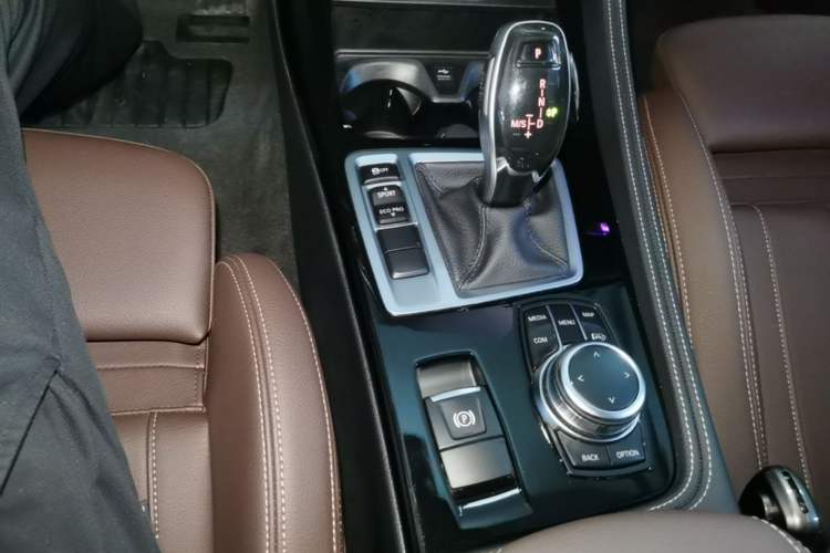 Used BMW 1 Series 2022 125i M Sport Night Edition Gear Lever