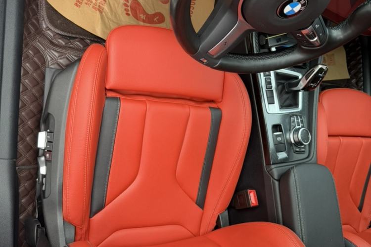 Used BMW 1 Series 2022 125i M Sport Night Edition Interior 1