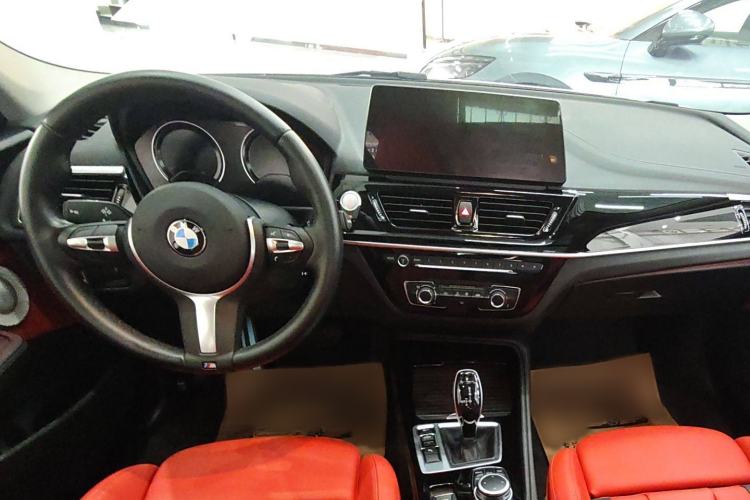 Used BMW 1 Series 2022 125i M Sport Night Edition Interior 1