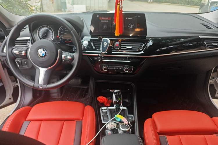 Used BMW 1 Series 2022 120i M Sport Night Edition Interior 1