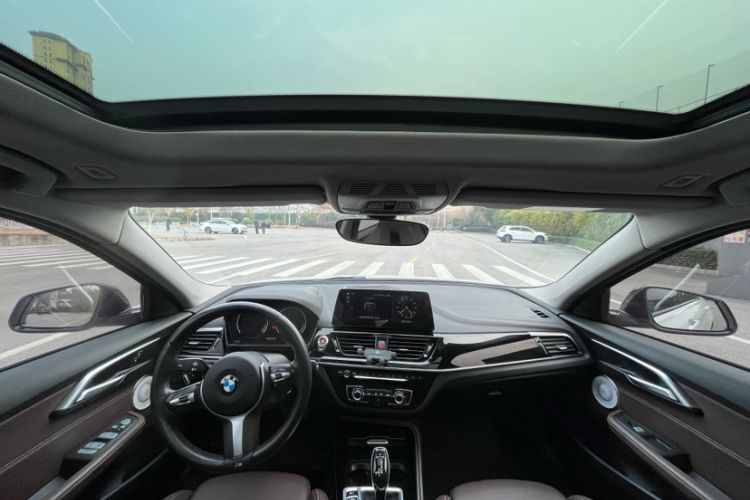 Used BMW 1 Series 2022 125i M Sport Night Edition Interior 1