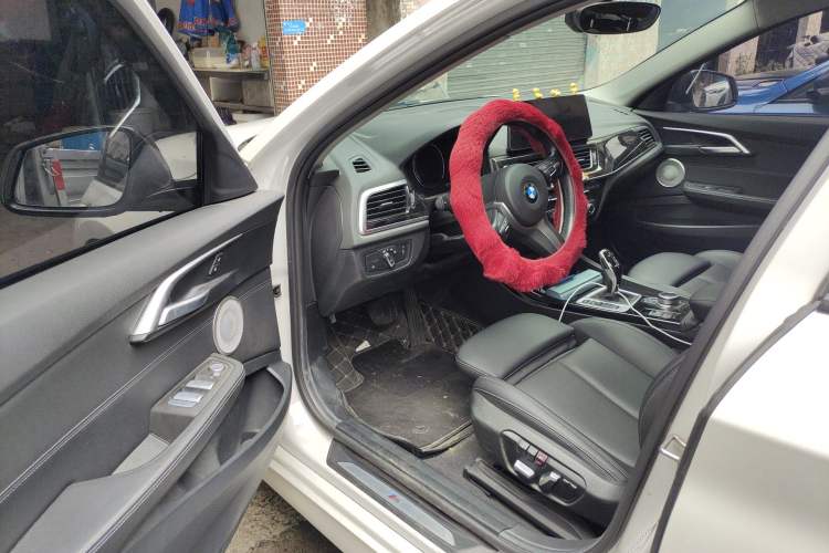 Used BMW 1 Series 2022 120i M Sport Night Edition Interior 3