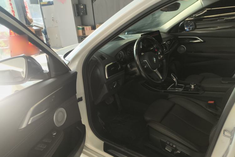 Used BMW 1 Series 2022 120i M Sport Night Edition Interior 3