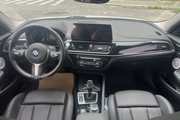 Used BMW 1 Series 2022 125i M Sport Night Edition Interior 3