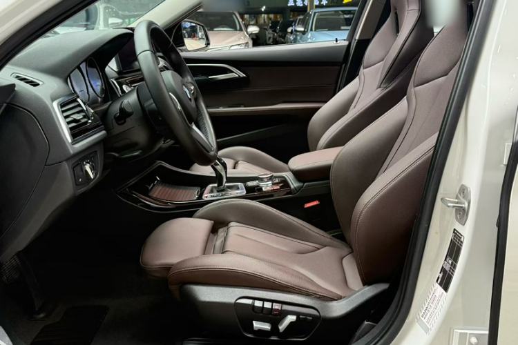 Used BMW 1 Series 2022 125i M Sport Night Edition Interior 3
