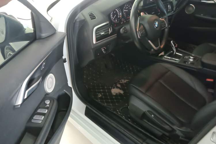 Used BMW 1 Series 2022 120i M Sport Edition Interior 3