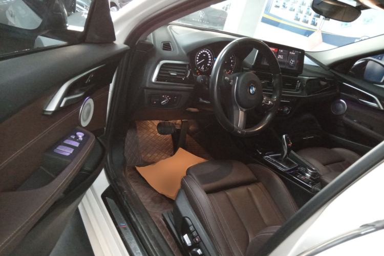 Used BMW 1 Series 2022 125i M Sport Night Edition Interior 3