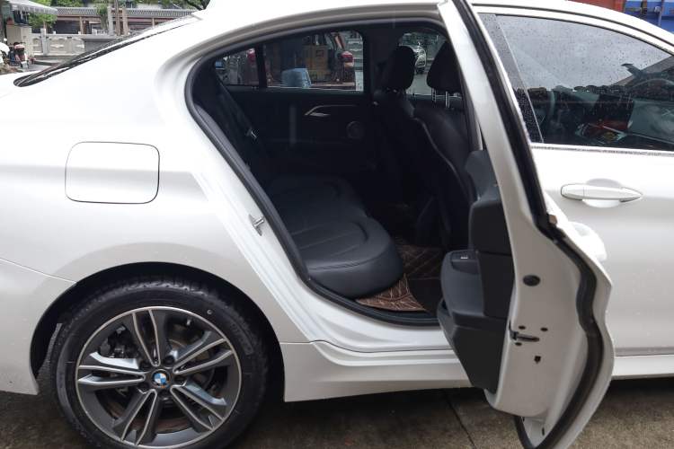 Used BMW 1 Series 2022 120i M Sport Edition Interior 6