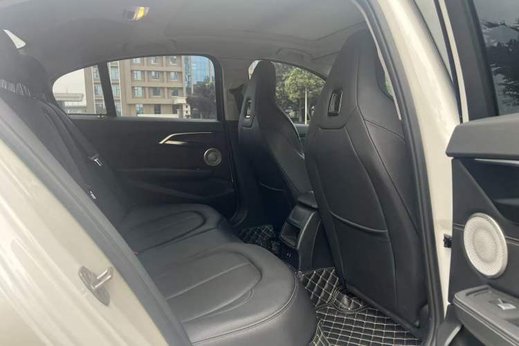 Used BMW 1 Series 2022 125i M Sport Night Edition Interior 6
