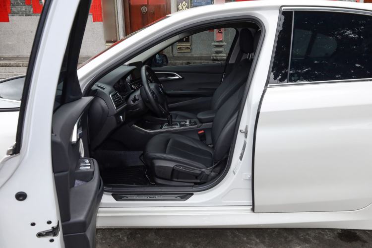 Used BMW 1 Series 2022 120i M Sport Edition Interior 7