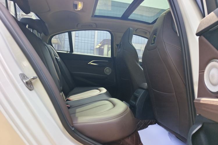 Used BMW 1 Series 2022 125i M Sport Night Edition Interior 9