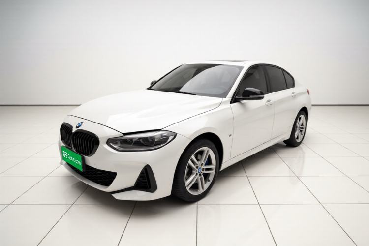 BMW 1 Series 2022 120i M Sport Night Edition usado Guazi used car, China used car export, Used car for sale, Used cars, Cheapest cars for sale