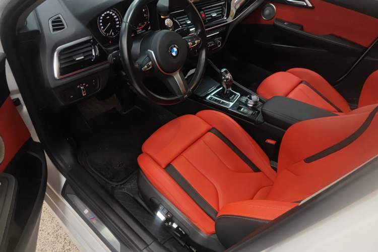Used BMW 1 Series 2022 125i M Sport Night Edition Left Front Seat