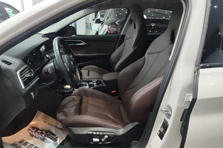 Used BMW 1 Series 2022 125i M Sport Night Edition Left Front Seat