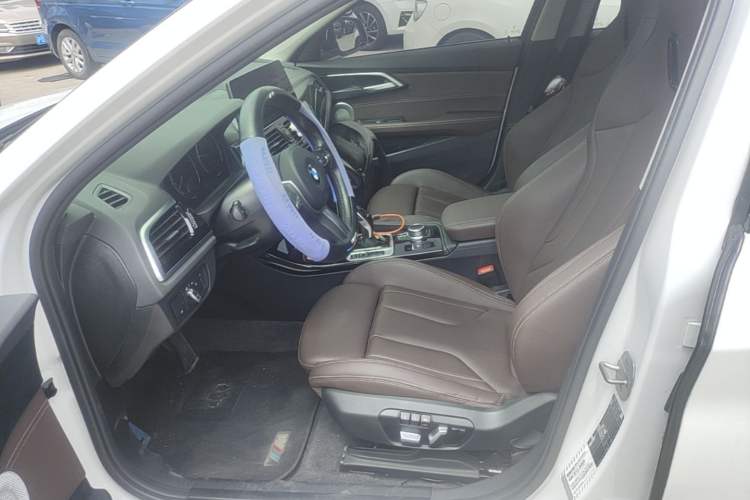 Used BMW 1 Series 2022 125i M Sport Night Edition Left Front Seat