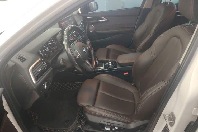 Used BMW 1 Series 2022 120i M Sport Night Edition Left Front Seat