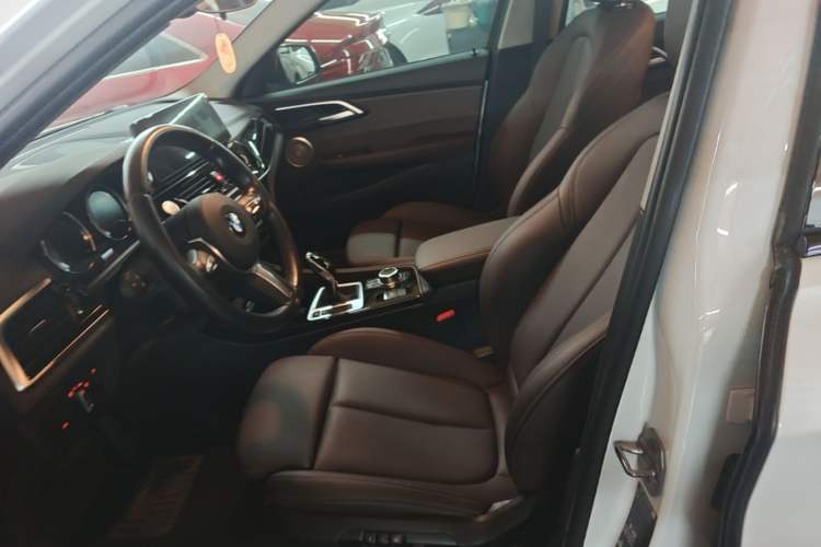 Used BMW 1 Series 2022 120i M Sport Night Edition Left Front Seat