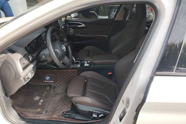 Used BMW 1 Series 2022 125i M Sport Night Edition Left Front Seat