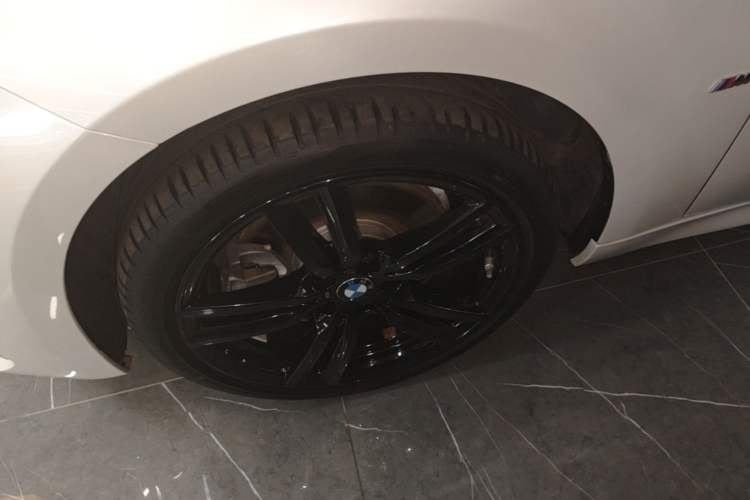 Used BMW 1 Series 2022 125i M Sport Night Edition Left Front Wheel Hub