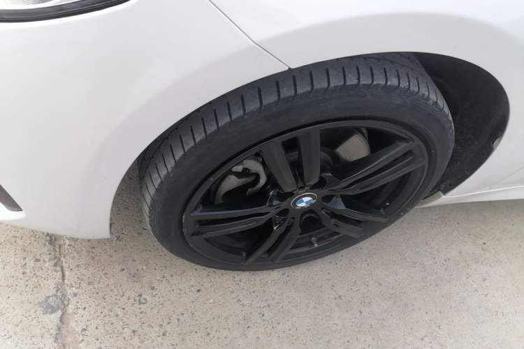 Used BMW 1 Series 2022 125i M Sport Night Edition Left Front Wheel Hub