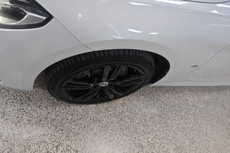 Used BMW 1 Series 2022 125i M Sport Night Edition Left Front Wheel Hub
