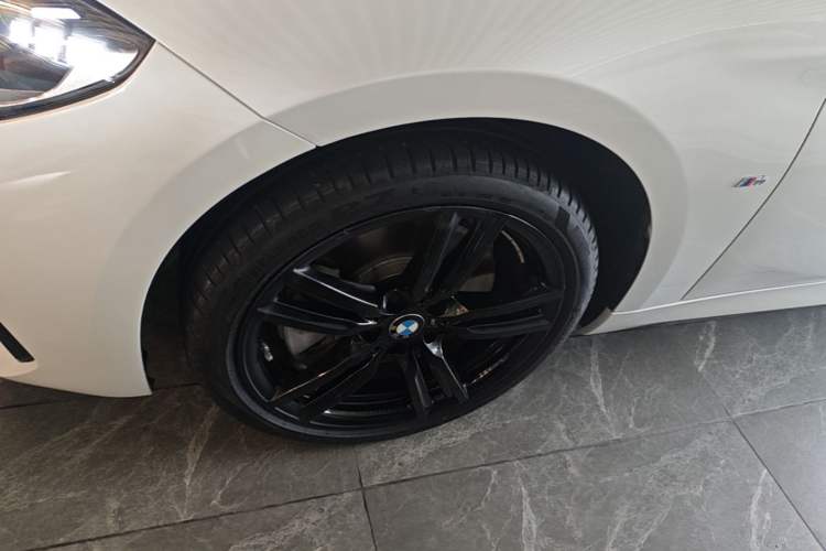 Used BMW 1 Series 2022 125i M Sport Night Edition Left Front Wheel Hub