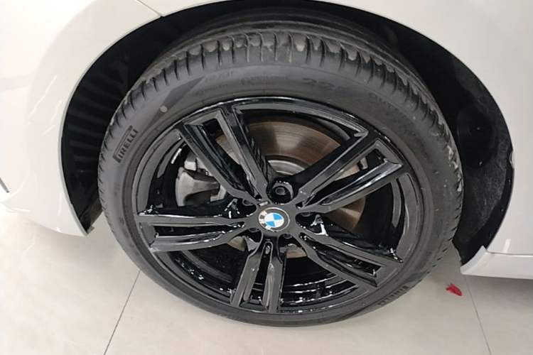 Used BMW 1 Series 2022 125i M Sport Night Edition Left Front Wheel Hub