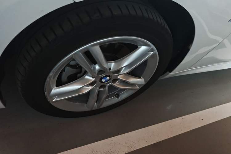 Used BMW 1 Series 2022 120i M Sport Night Edition Left Front Wheel Hub