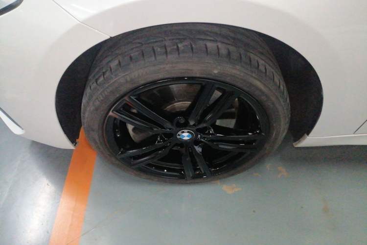 Used BMW 1 Series 2022 125i M Sport Night Edition Left Front Wheel Hub