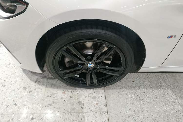 Used BMW 1 Series 2022 125i M Sport Night Edition Left Front Wheel Hub