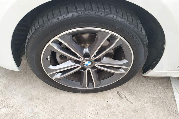 Used BMW 1 Series 2022 120i M Sport Edition Left Front Wheel Hub