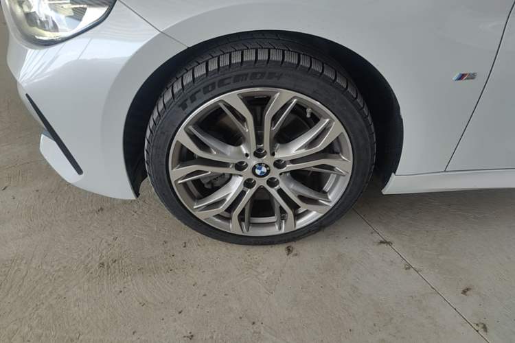 Used BMW 1 Series 2022 125i M Sport Night Edition Left Front Wheel Hub