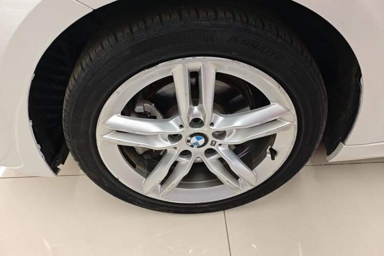 Used BMW 1 Series 2022 120i M Sport Night Edition Left Front Wheel Hub
