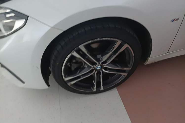 Used BMW 1 Series 2022 125i M Sport Night Edition Left Front Wheel Hub