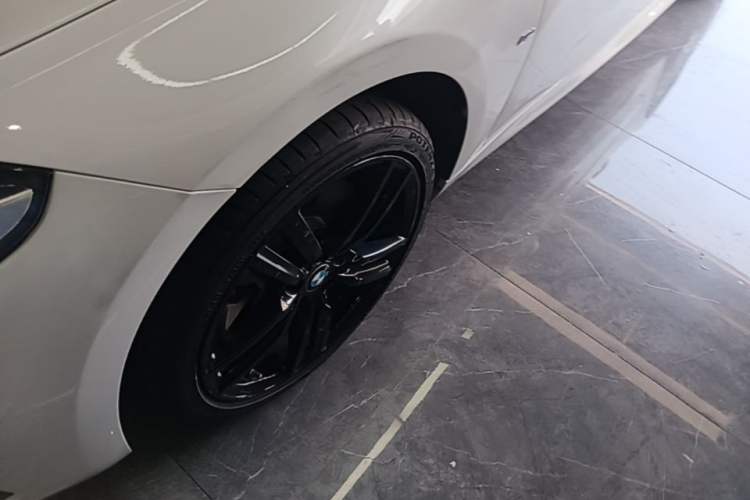 Used BMW 1 Series 2022 125i M Sport Night Edition Left Front Wheel Hub