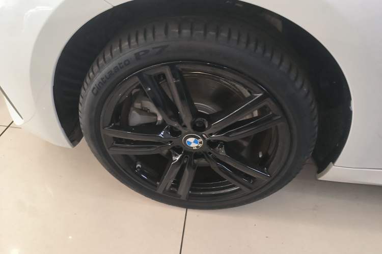 Used BMW 1 Series 2022 125i M Sport Night Edition Left Front Wheel Hub