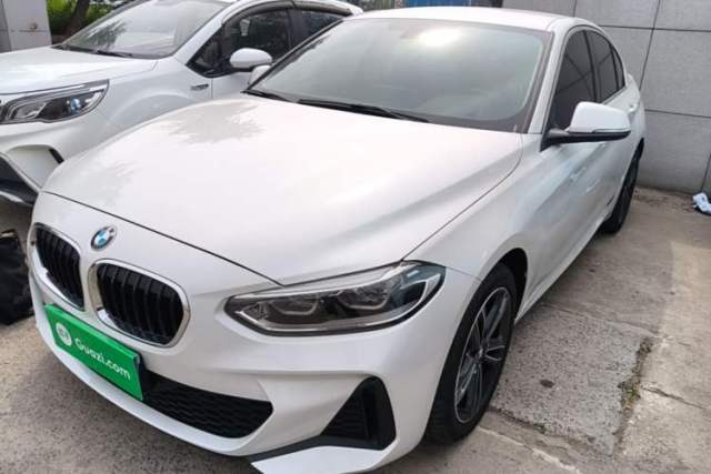 BMW 1 Series 2022 120i M Sport Edition usado