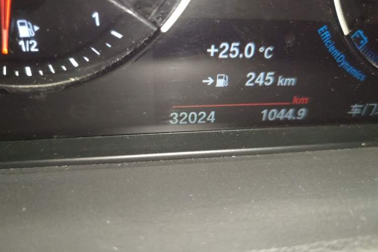 Used BMW 1 Series 2022 120i M Sport Night Edition Odometer Close Up