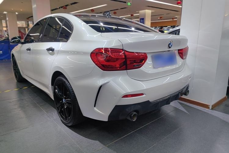 Used BMW 1 Series 2022 125i M Sport Night Edition Rear Left 45 Deg