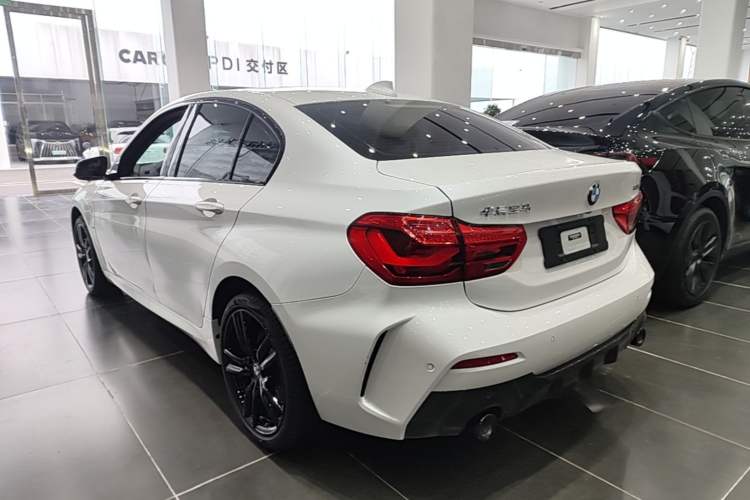 Used BMW 1 Series 2022 125i M Sport Night Edition Rear Left 45 Deg