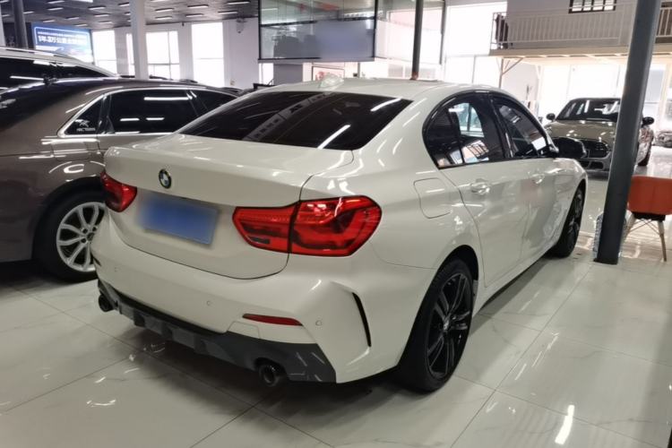 Used BMW 1 Series 2022 125i M Sport Night Edition Rear Right 45 Deg