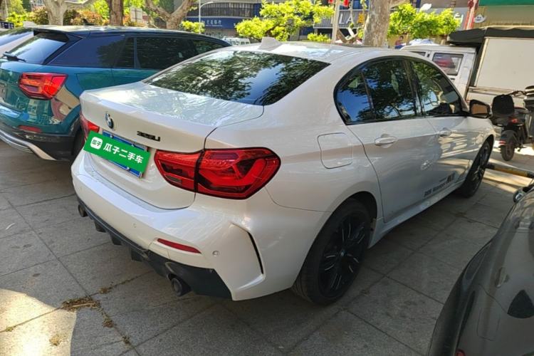 Used BMW 1 Series 2022 125i M Sport Night Edition Rear Right 45 Deg