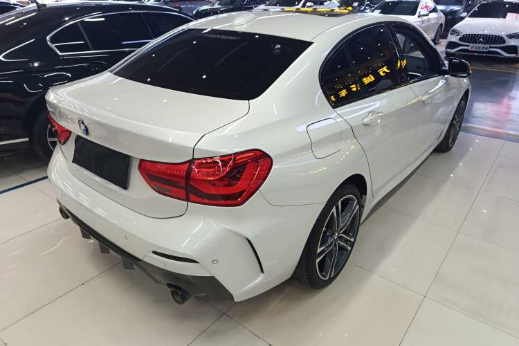 Used BMW 1 Series 2022 125i M Sport Night Edition Rear Right 45 Deg